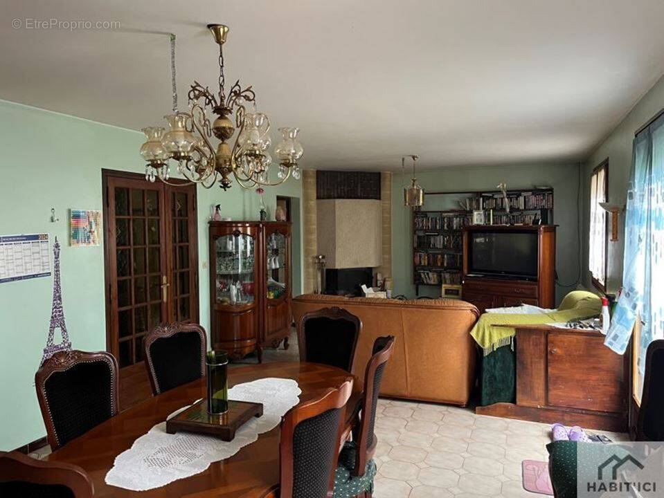 Maison à VILLENEUVE-LA-GARENNE