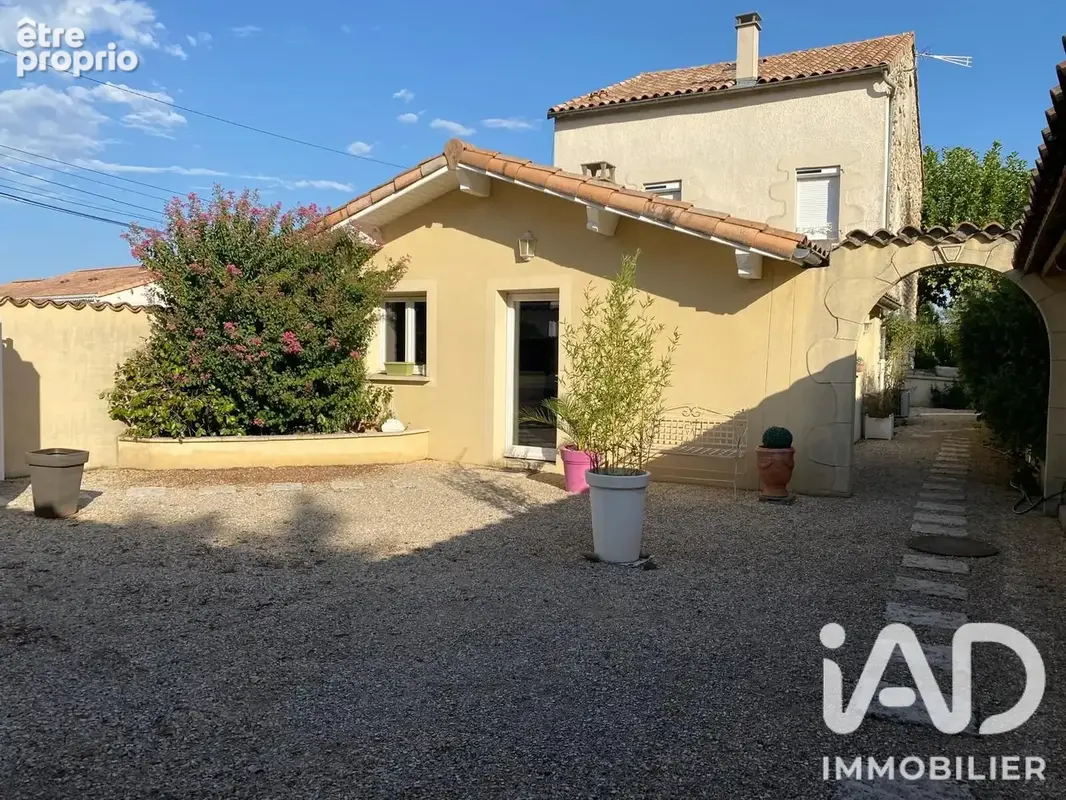 Photo 1 - Maison à CHARMES-SUR-RHONE