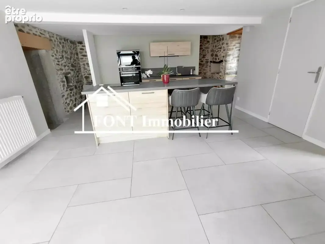 Photo Maison à Cellieu au prix de 230 000€