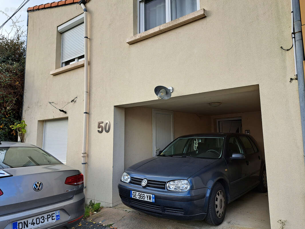 Maison à SAINT-JULIEN-DE-CONCELLES