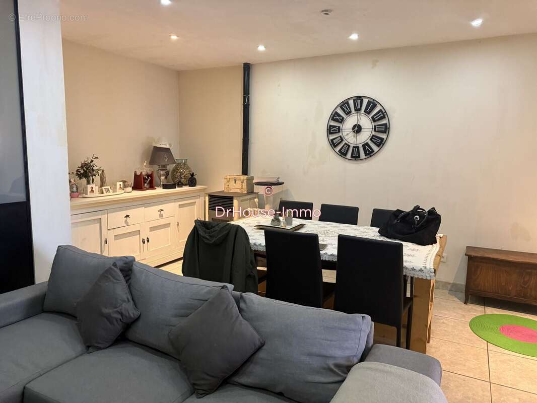 Maison 83 m² à Roubaix  - photo 8