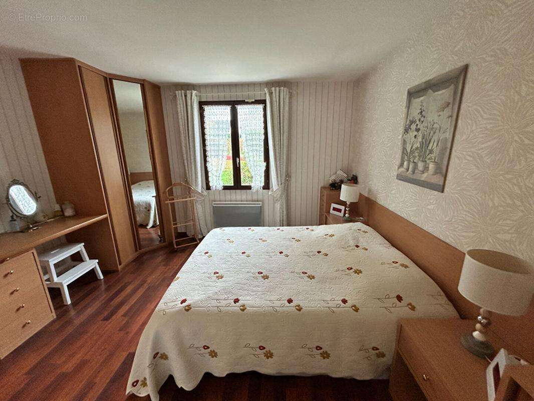 Maison à GRISY-LES-PLATRES