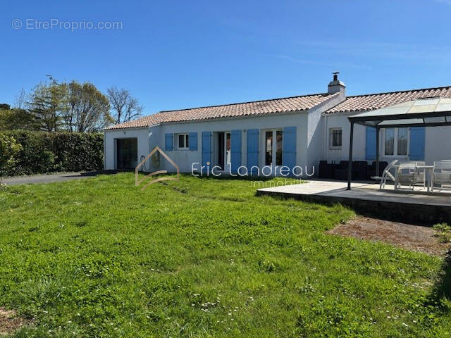 Maison à TALMONT-SAINT-HILAIRE