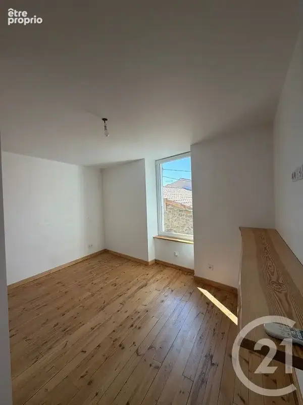 Maison 152 m² à Roiffieux  - photo 8