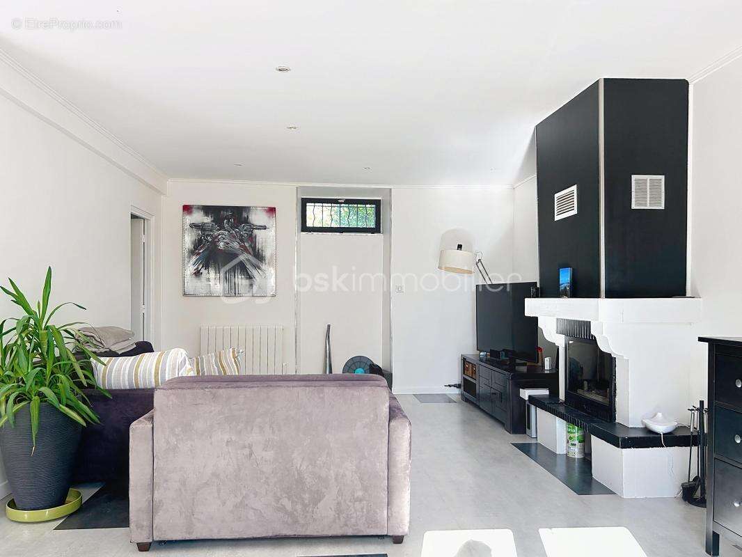 Maison à OZOUER-LE-VOULGIS