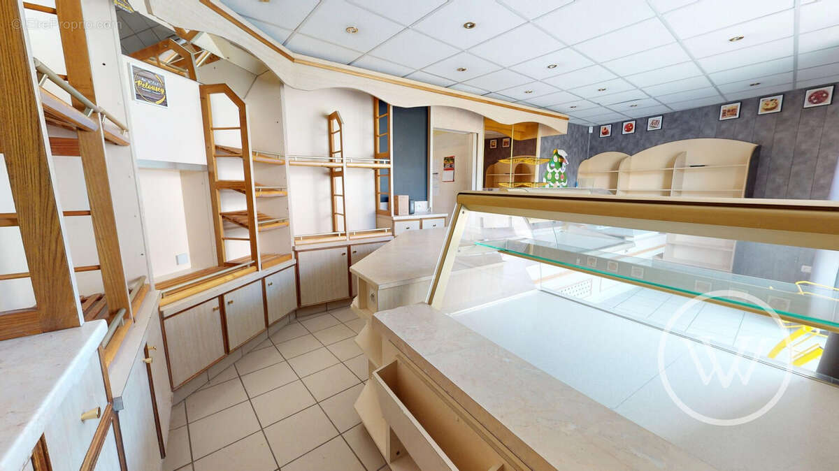 Commerce à POUILLEY-LES-VIGNES