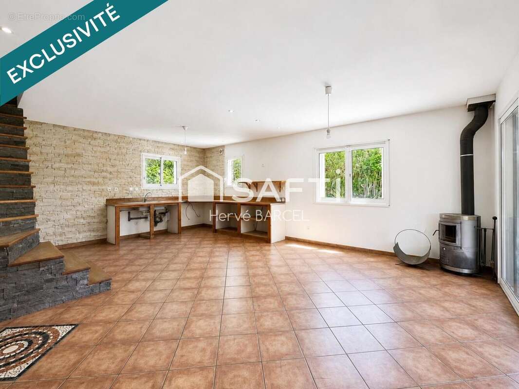 Maison 157 m² à Reventin-Vaugris  - photo 4