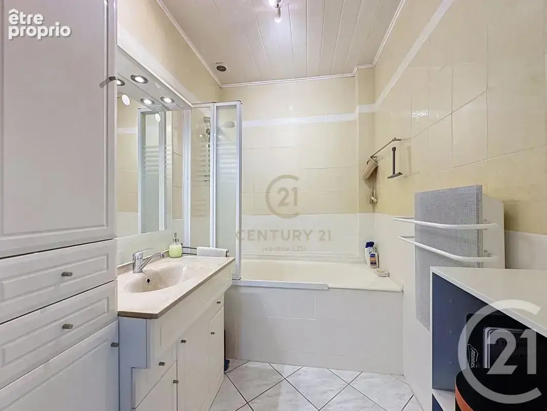 Appartement 76 m² à Lyon-8e  - photo 6