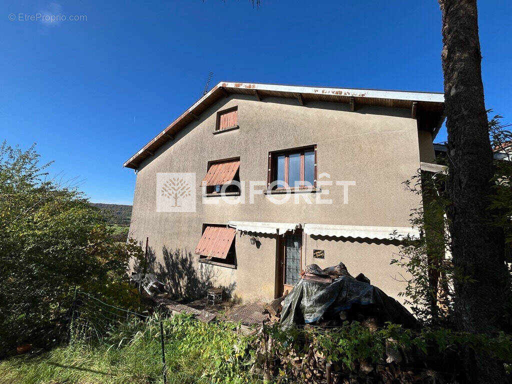 Maison à NEUFCHATEAU