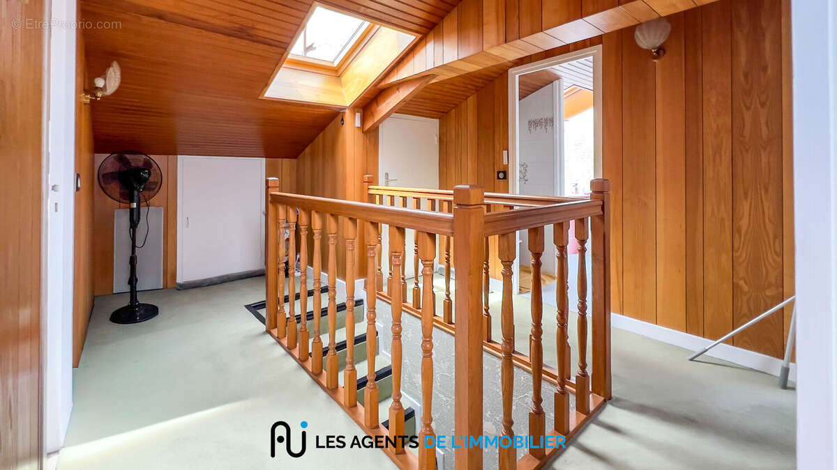 Maison à fort potentiel Nanterre 5 pièces 115 m² - photo 15