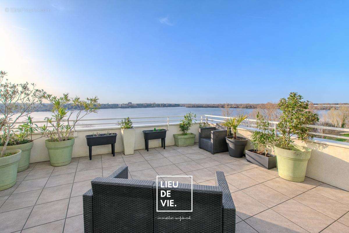 Appartement à BORDEAUX