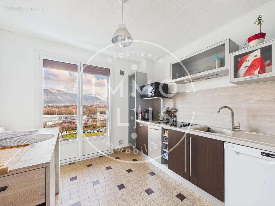 Appartement à MEYTHET