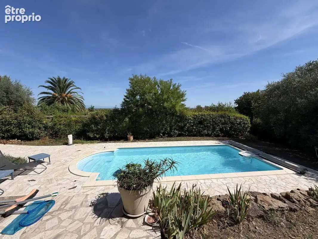 LAUDUN - Grande maison familiale avec appartement, piscine et terrain 1279m2 - photo 19