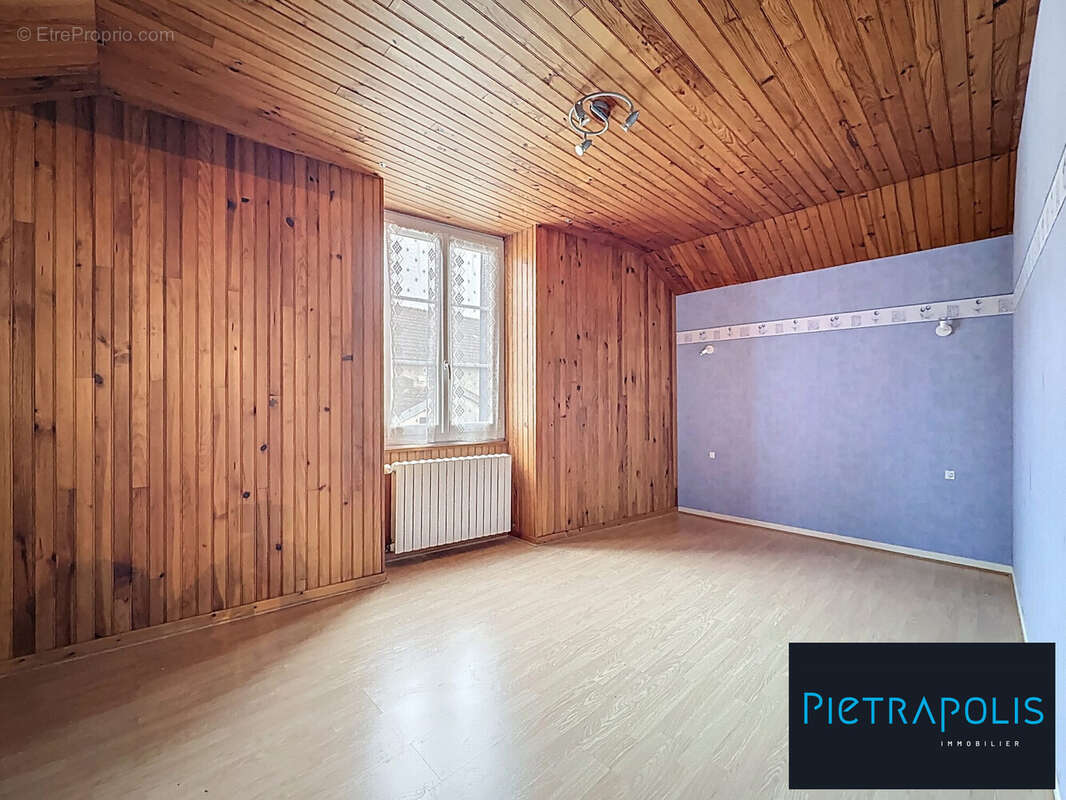 Maison à SEMOUTIERS-MONTSAON