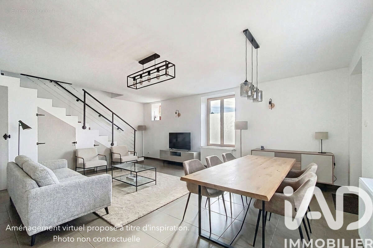 Photo 2 - Maison à MILLERY