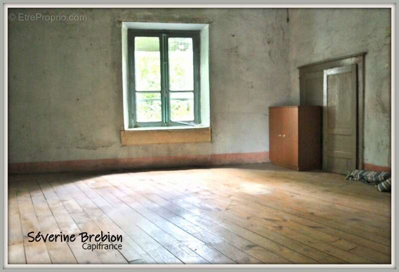 Maison à rénovée, 4 pièces, terrain attenant et non attenant LA MONNERIE LE MONTEL (63) - photo 6