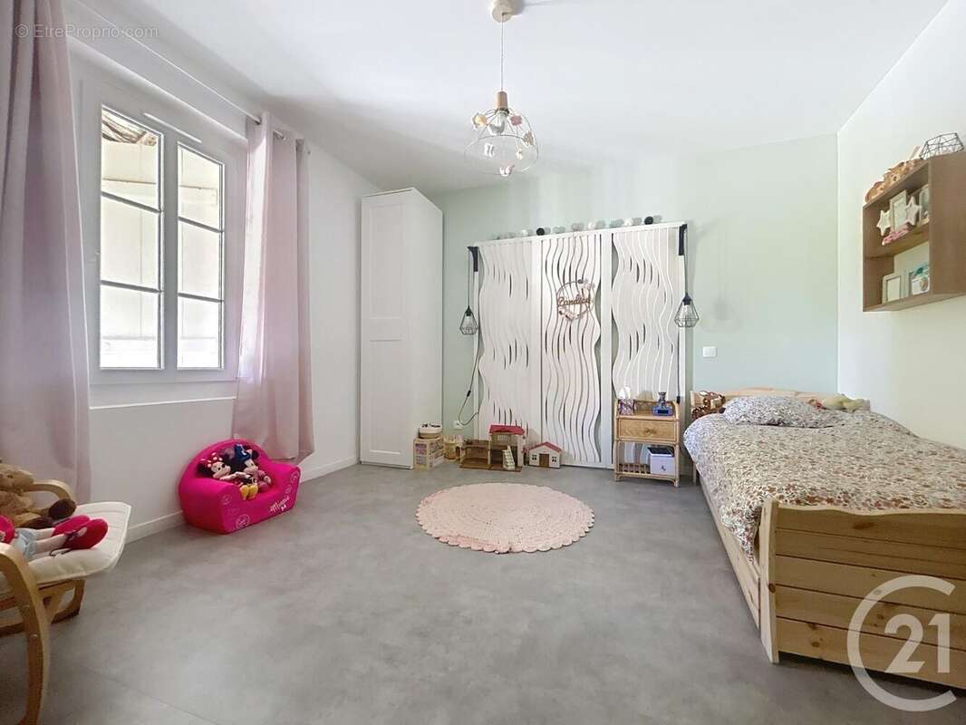 Maison à LA CHAUSSEE-SUR-MARNE