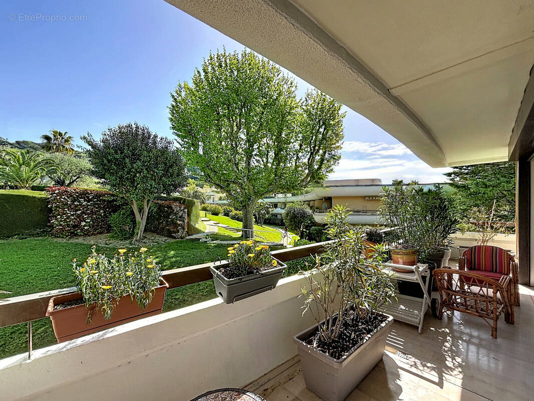 Appartement à LE CANNET