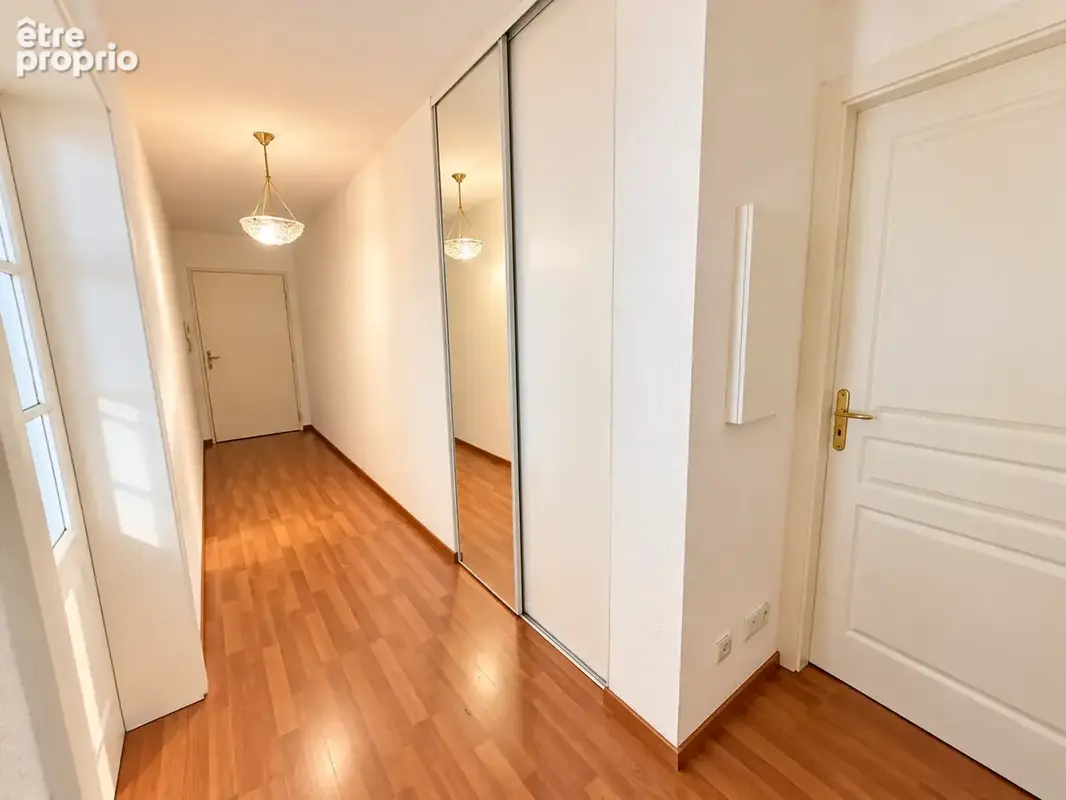 Idéalement situé à Koenigshoffen (67200), Appartement 3 pièces avec terrasse, cave et garage. - photo 8