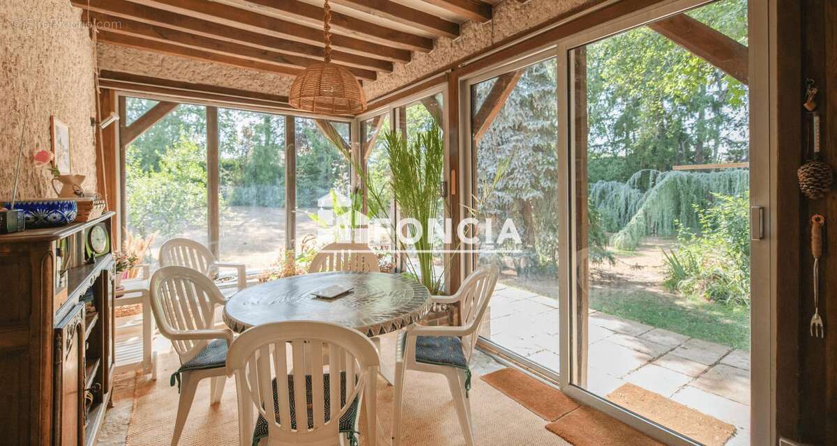 Belle chaumière de 140 m2, avec piscine et vaste parc arboré - photo 7