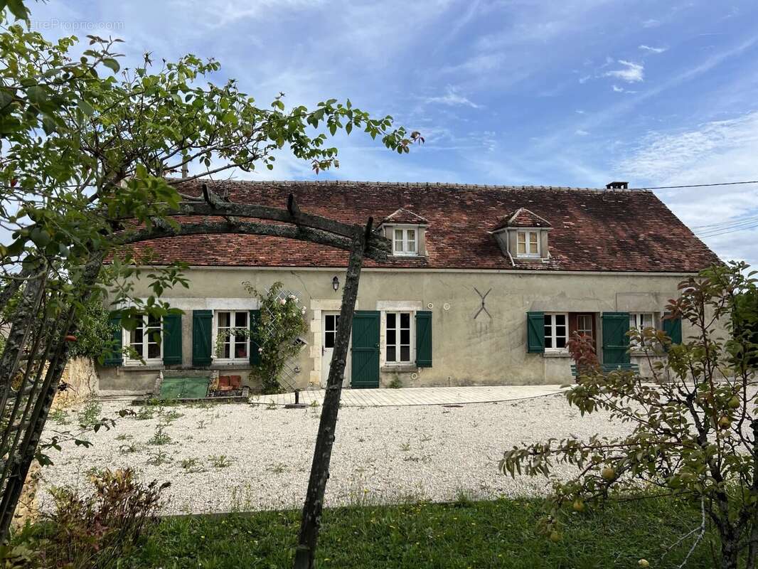 Maison à VILLENEUVE-SAINT-SALVES