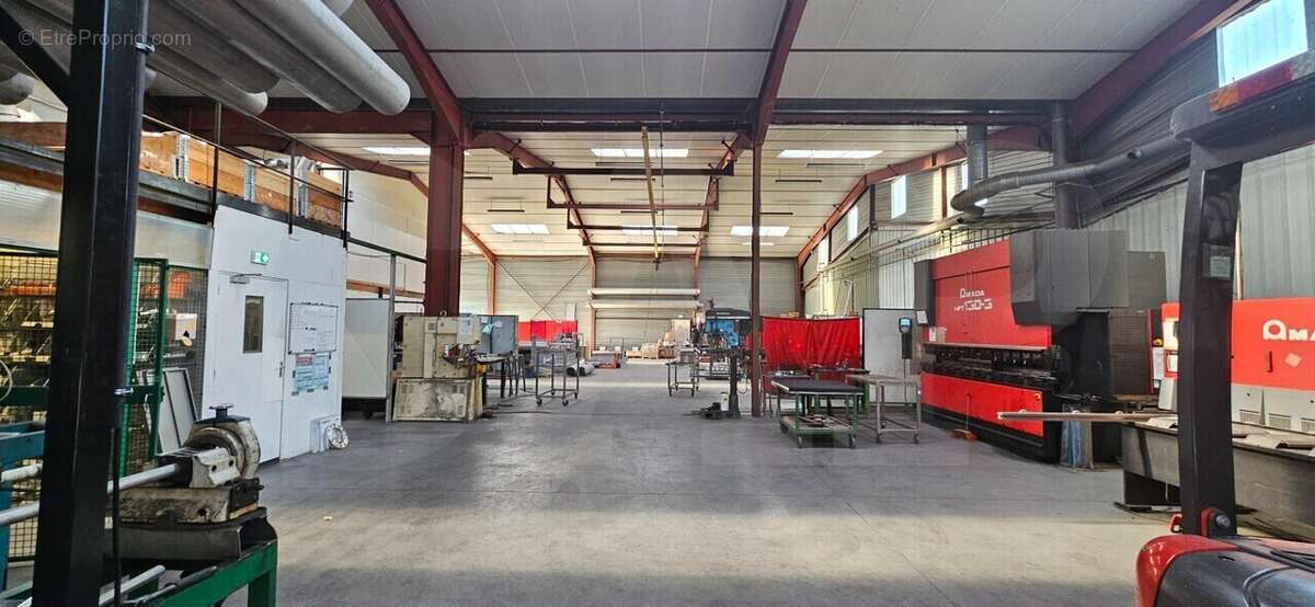 1006 m² à Rennes  - photo 10