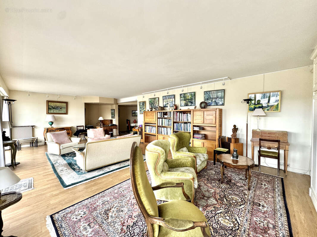 Appartement à SAINT-MANDE