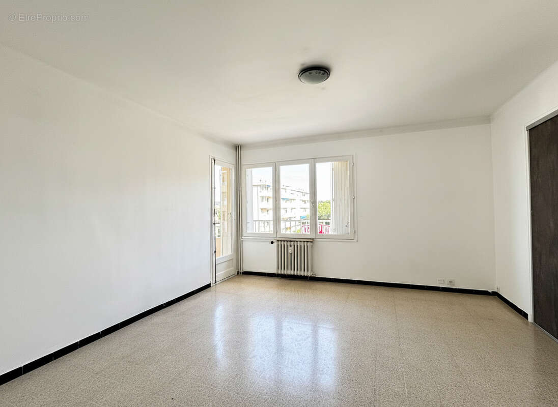 Appartement à LA VALETTE-DU-VAR