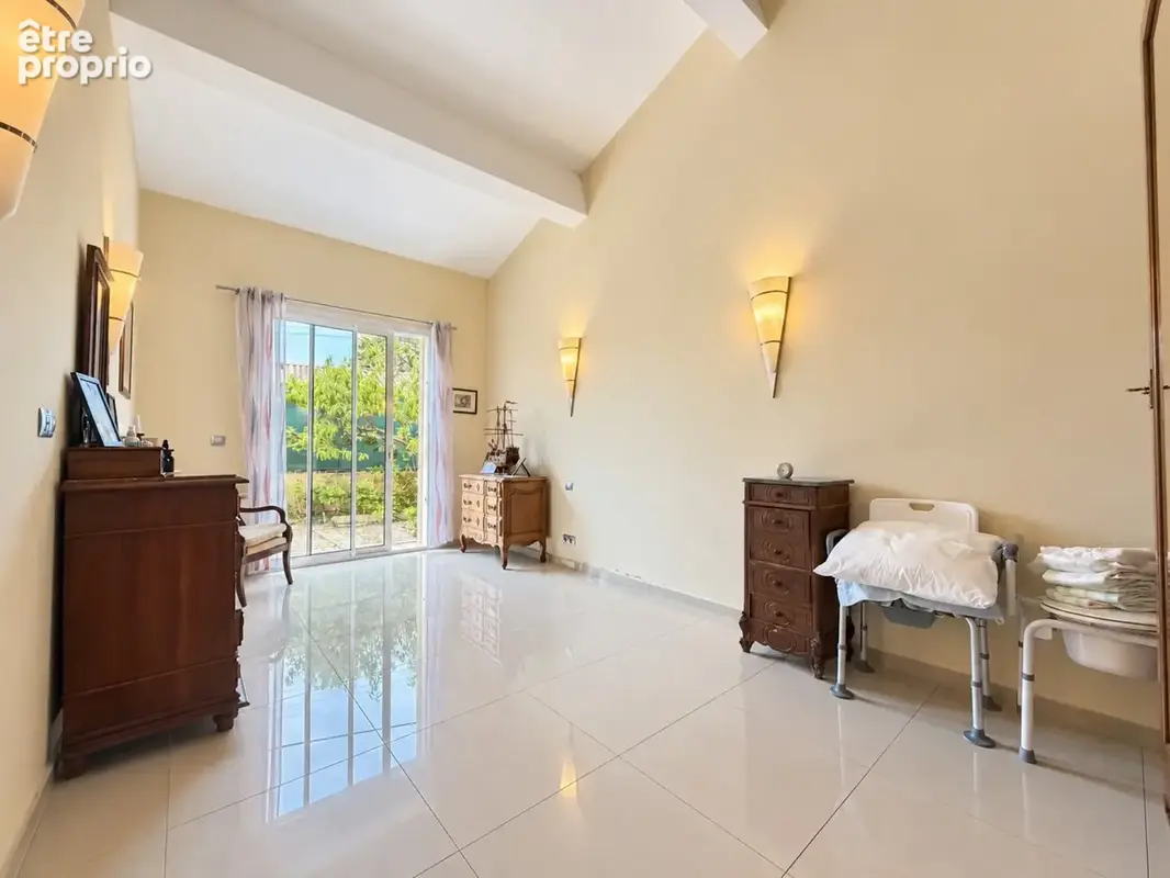Villa plain-pied 195 m², piscine et garage  PEGOMAS (06) - photo 12