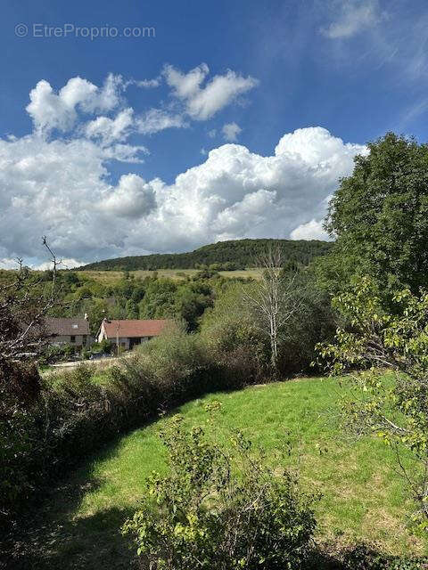 Maison à POUQUES-LORMES