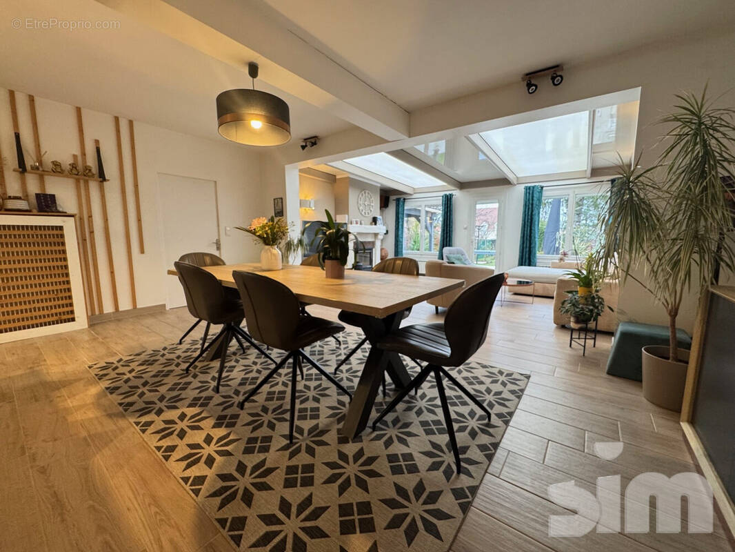 Maison à DAMMARTIN-EN-GOELE