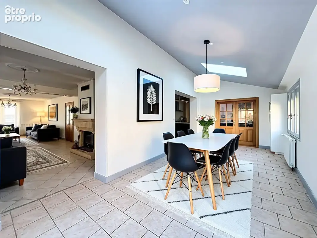 Maison de vigneron de 215 m²  volumes généreux et fort potentiel - photo 9