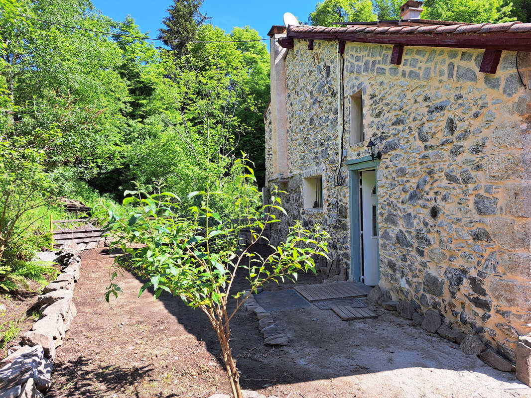 Maison à MONTFORT-SUR-BOULZANE