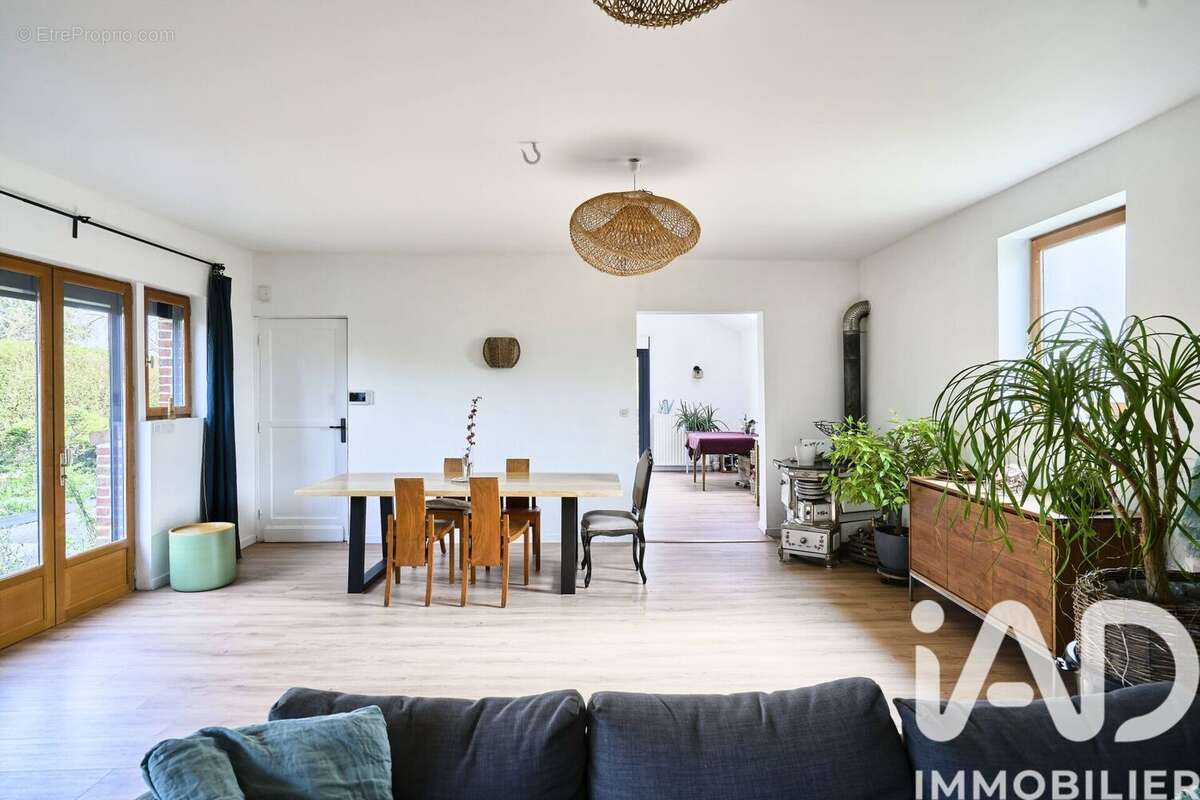 Maison 230 m² à Sameon  - photo 3