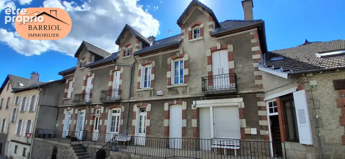 Photo Appartement à Le Chambon-Sur-Lignon au prix de 186 000€