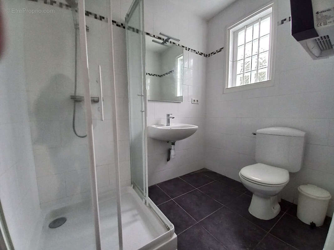 Maison à LA BREE-LES-BAINS