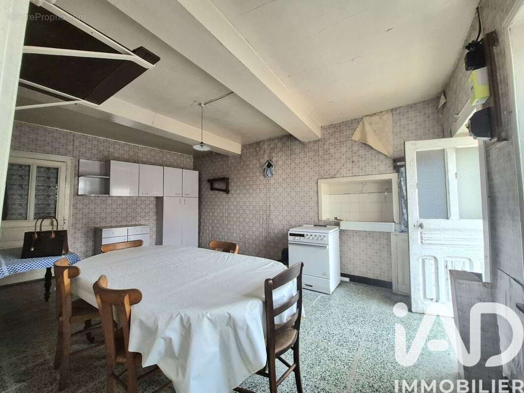 Photo 4 - Maison à ARREUX