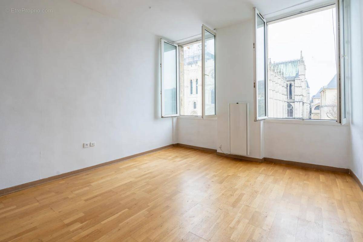 Appartement à SAINT-DENIS
