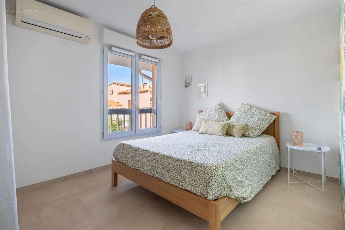 Appartement à FREJUS