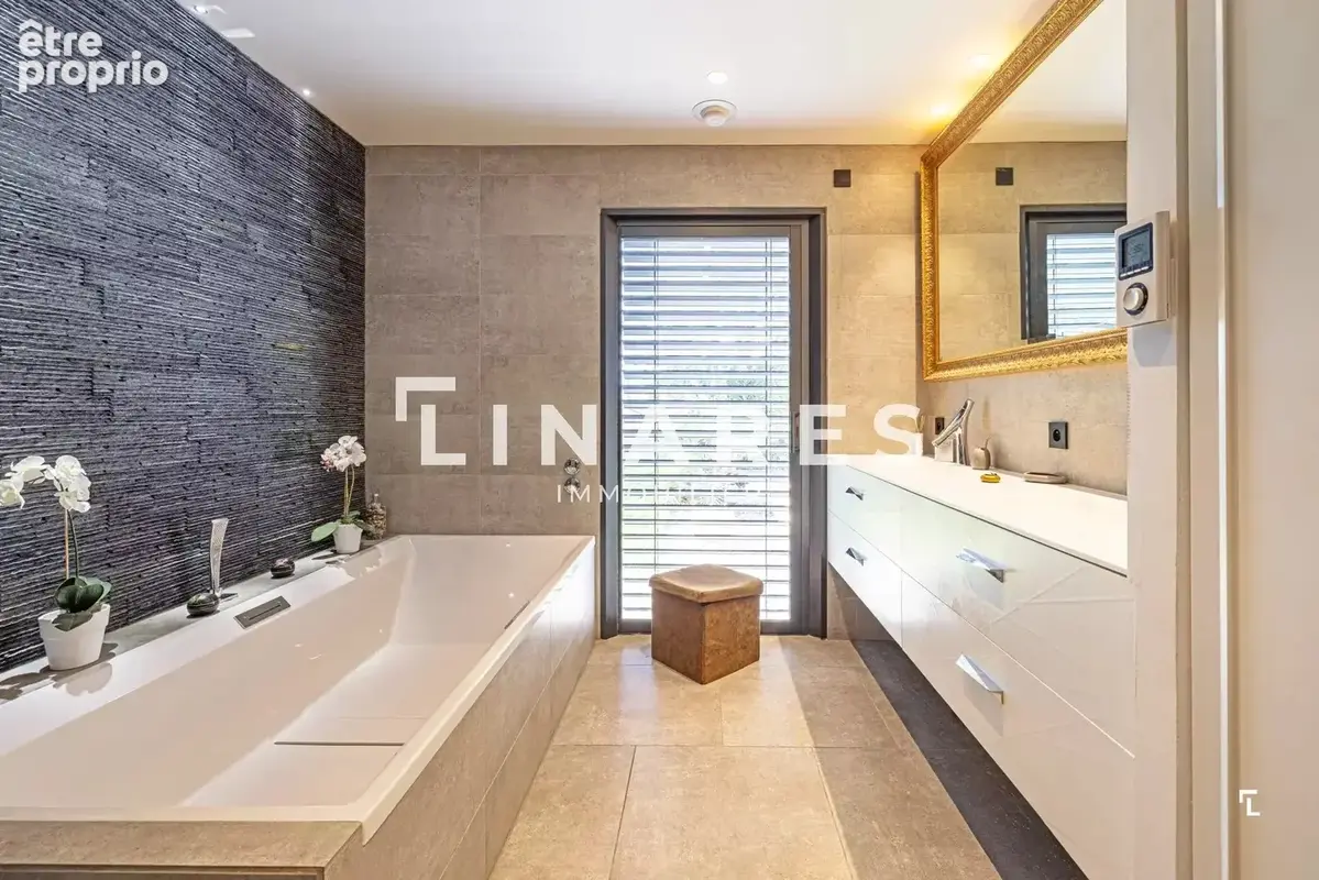 SÉRÉNITÉ - Villa T5 de 153m2 - Piscine - Garage de 34m2 - Terrain de 1000m2 - 13011 LES CAMOINS - photo 11