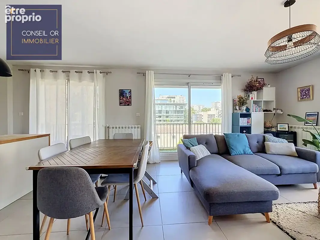 T3 - 69 m2 - 2 chambres - balcon - parking et cave - photo 6