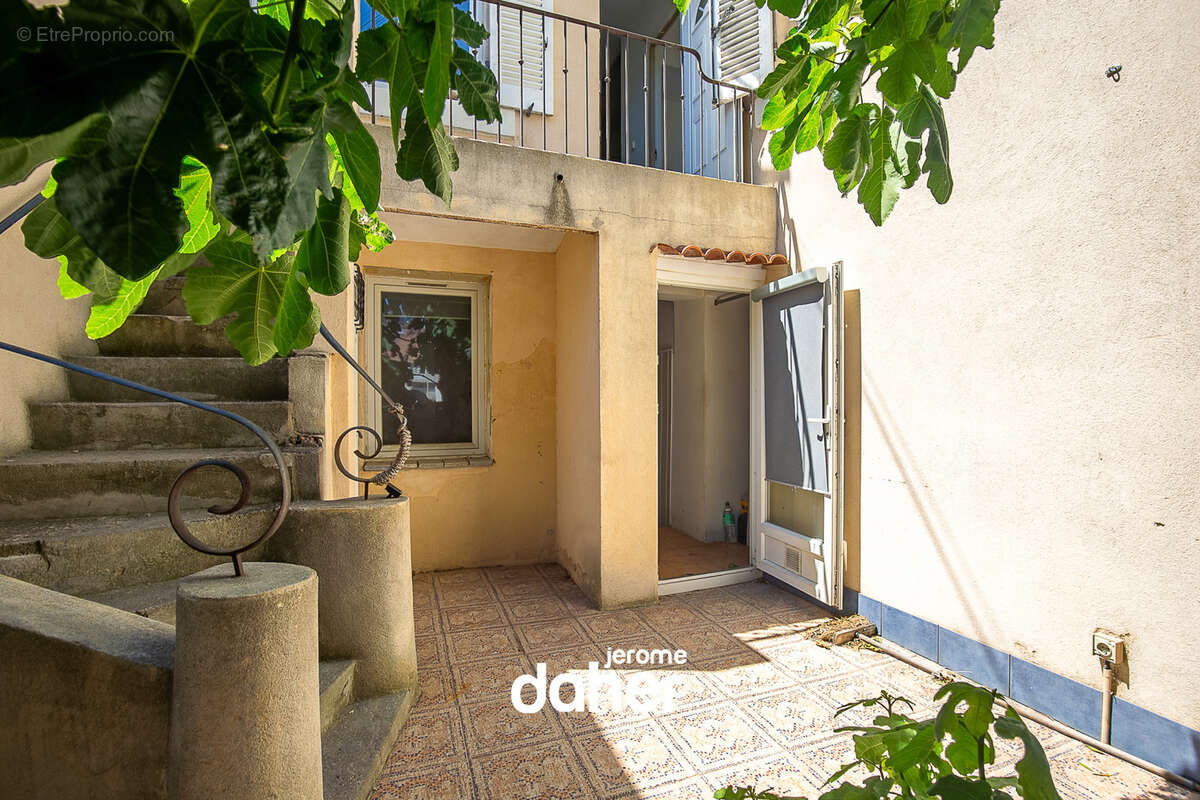 Maison à MARSEILLE-7E