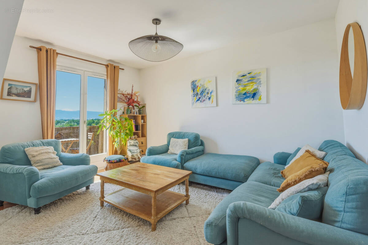 Appartement à PREVESSIN-MOENS