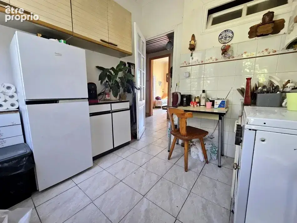 Proche Libération 2 et 3 Pièces à rénover vues panoramiques - photo 38