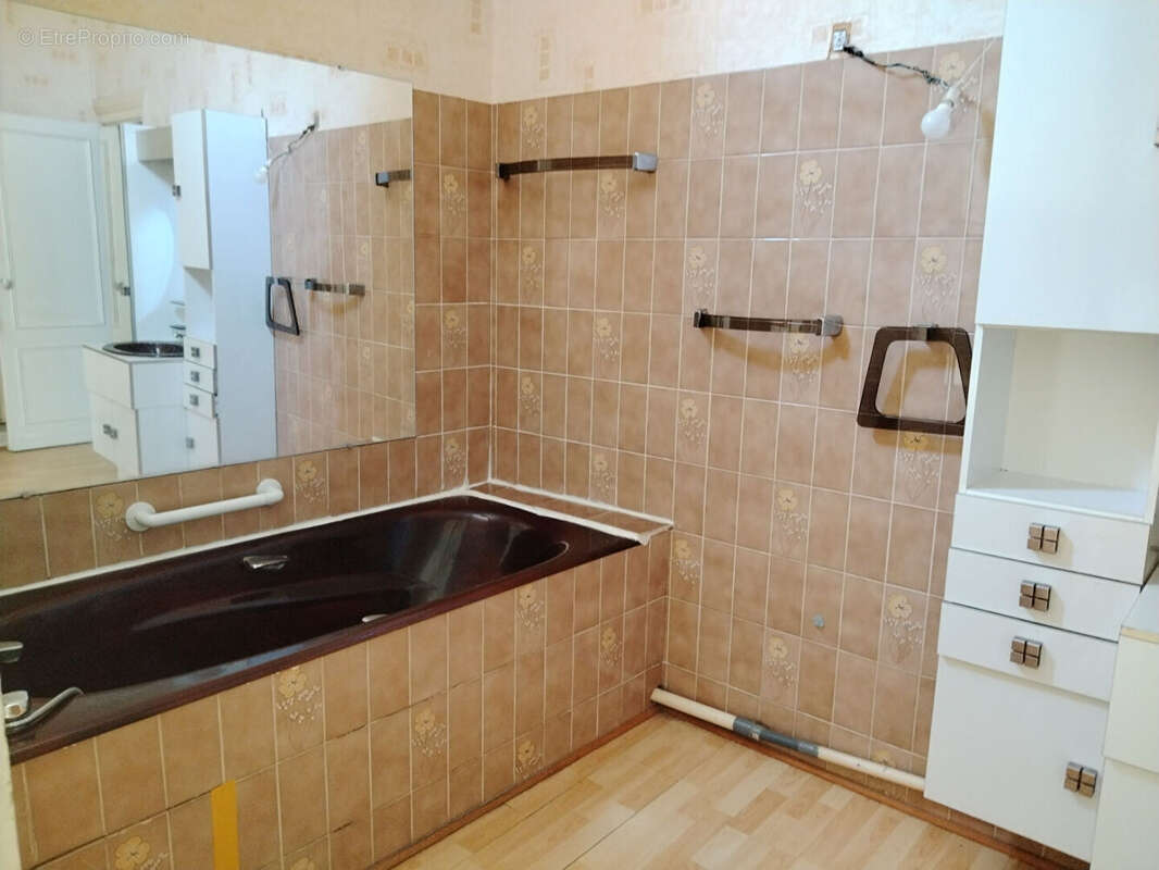 Appartement à COUTRAS