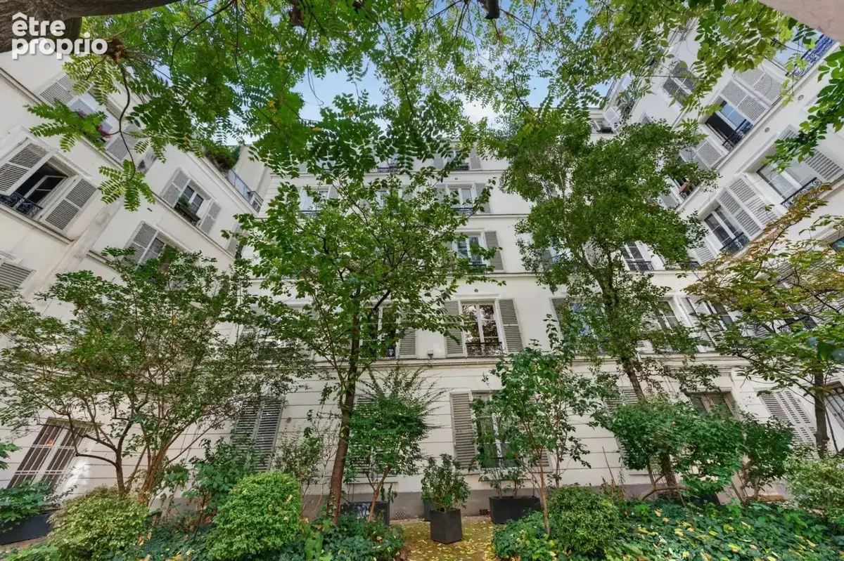 Coeur des batignolles. duplex charme absolu - photo 10