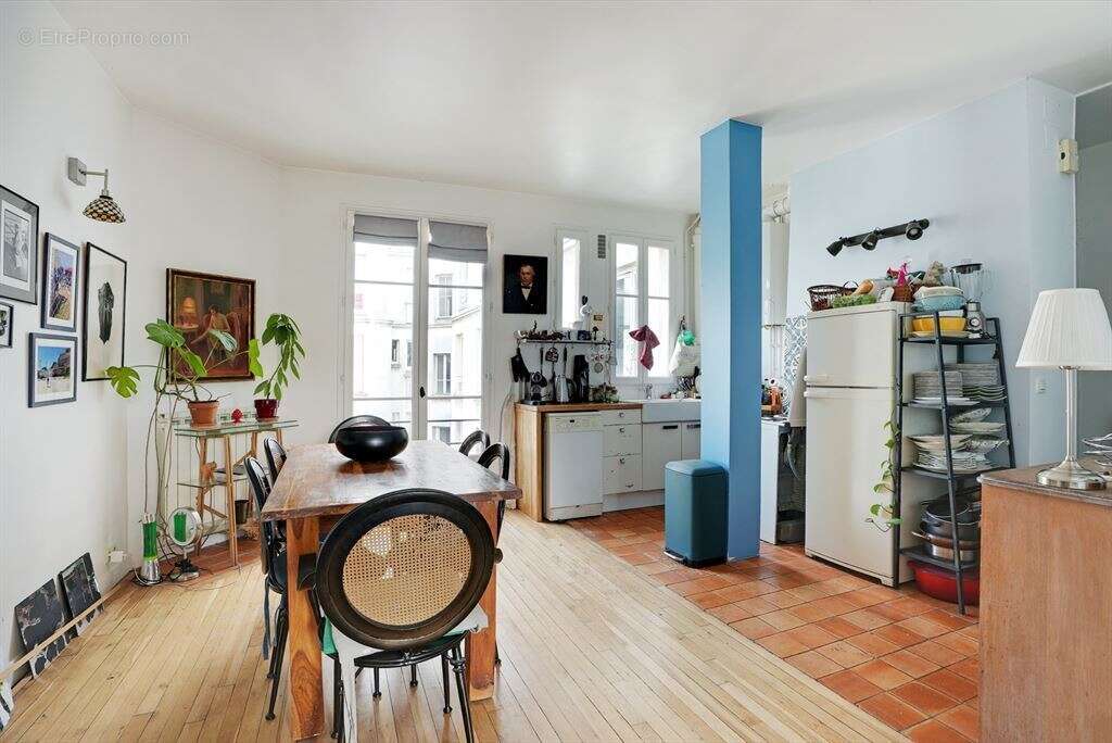 Appartement à PARIS-20E