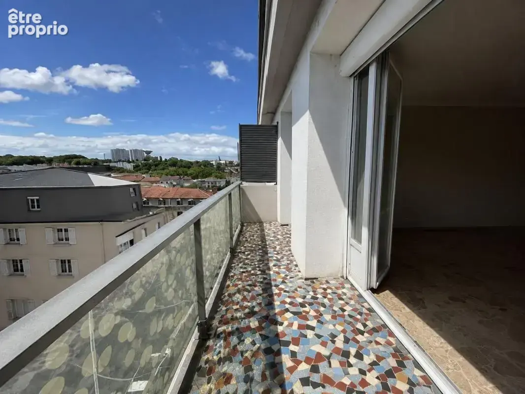 Appartement à VENISSIEUX