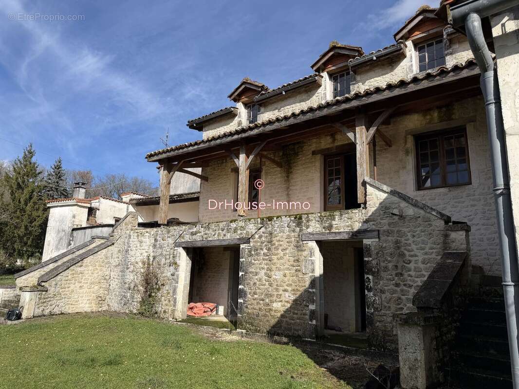 Maison à CHERVAL