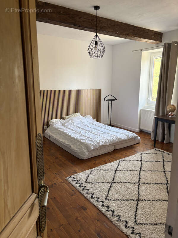 Maison à CHARLIEU